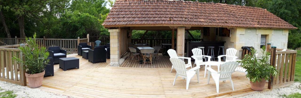 Logis Des Bessons Migron Exterior foto